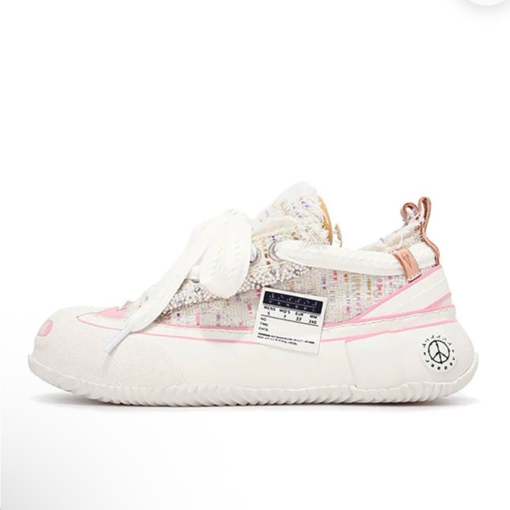 xVessel G.O.P. 2.0 Marshmallow Lows size 7 soft pink silver white chunky funky